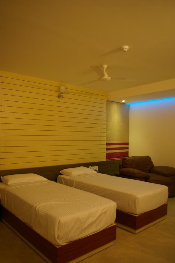 Roseline Suites Bangalore Exterior foto